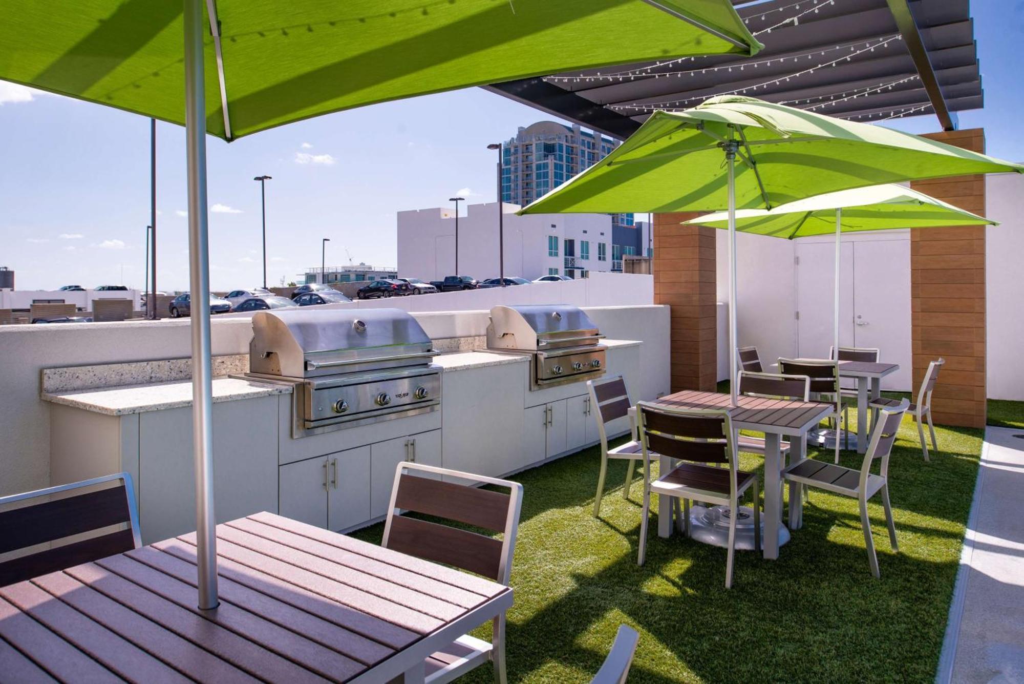 Home2 Suites By Hilton Tampa Downtown Channel District Bagian luar foto