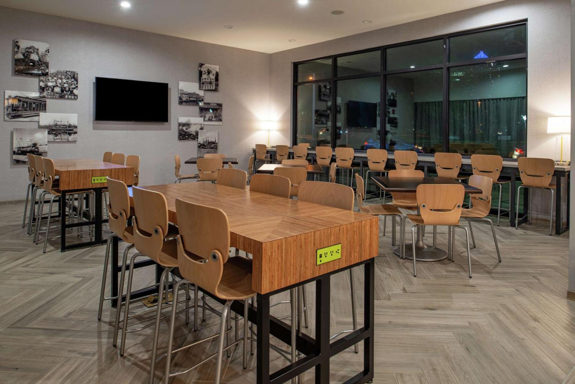 Home2 Suites By Hilton Tampa Downtown Channel District Bagian luar foto